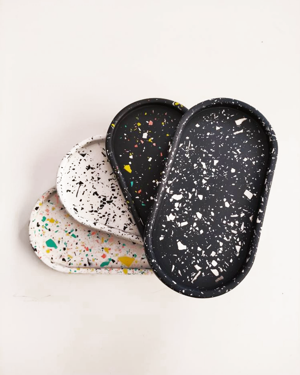 Plateau Ovale Vide-poche en Terrazzo