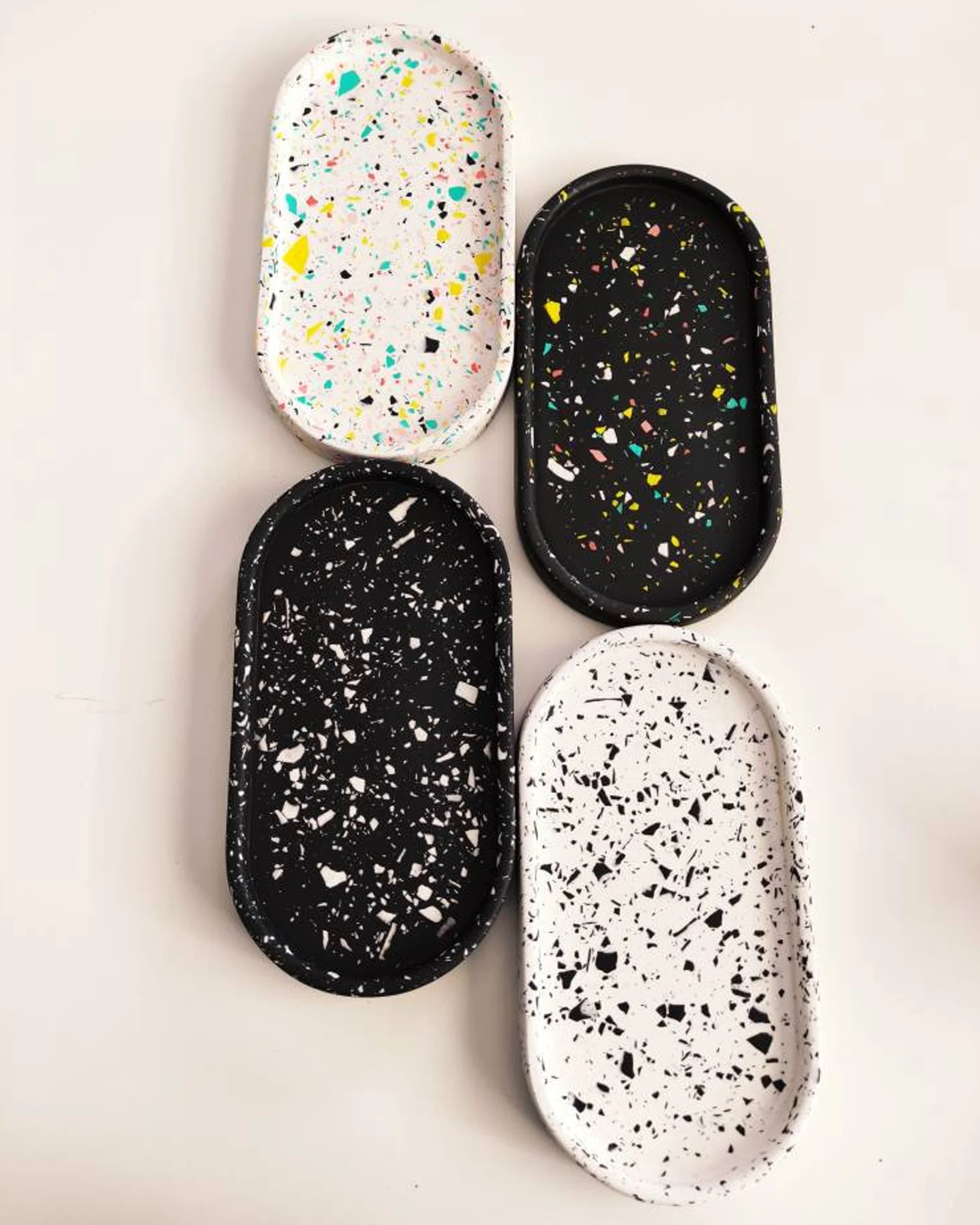 Plateau Ovale Vide-poche en Terrazzo