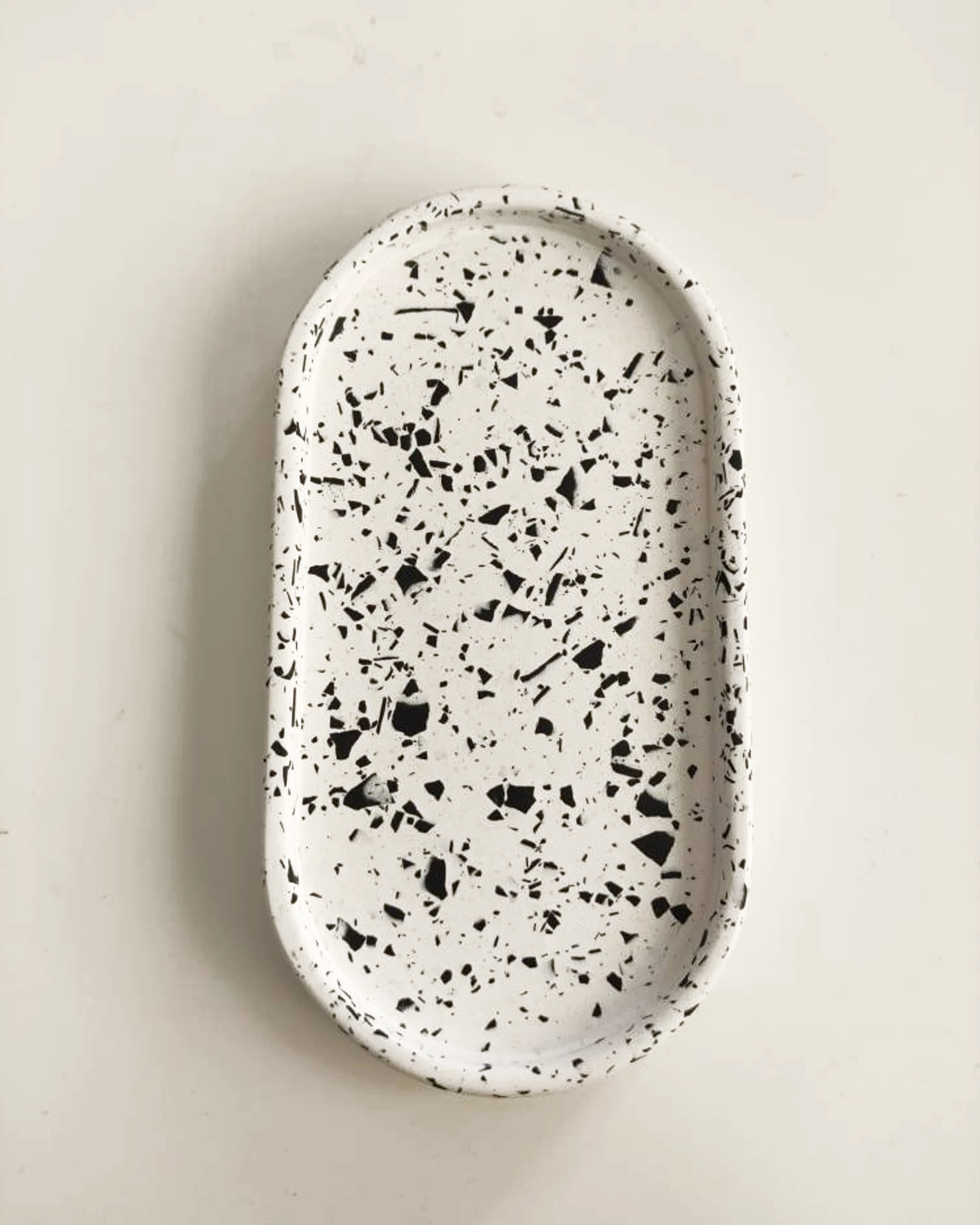 Plateau Ovale Vide-poche en Terrazzo