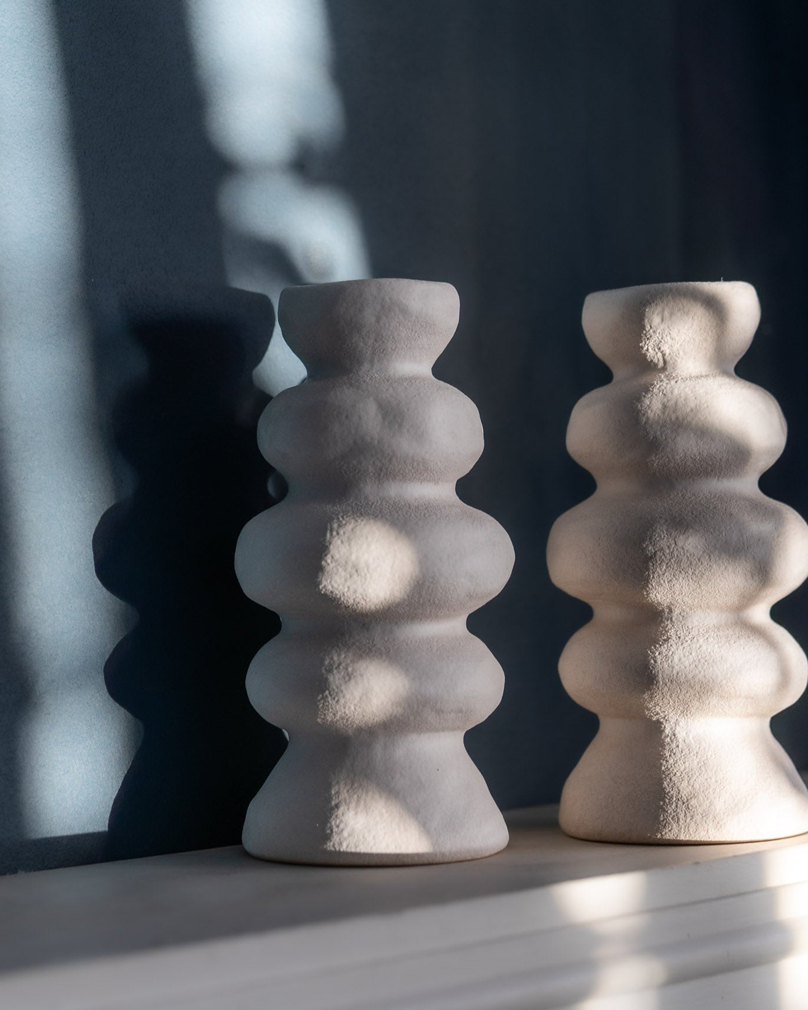 Vase vintage en papier mâché lisse