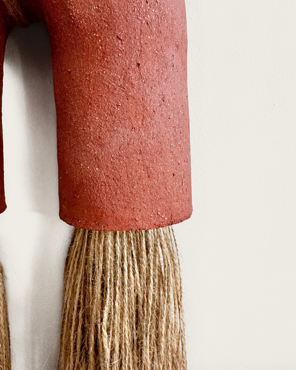 U-Tube" en Céramique et Fibres Naturelles