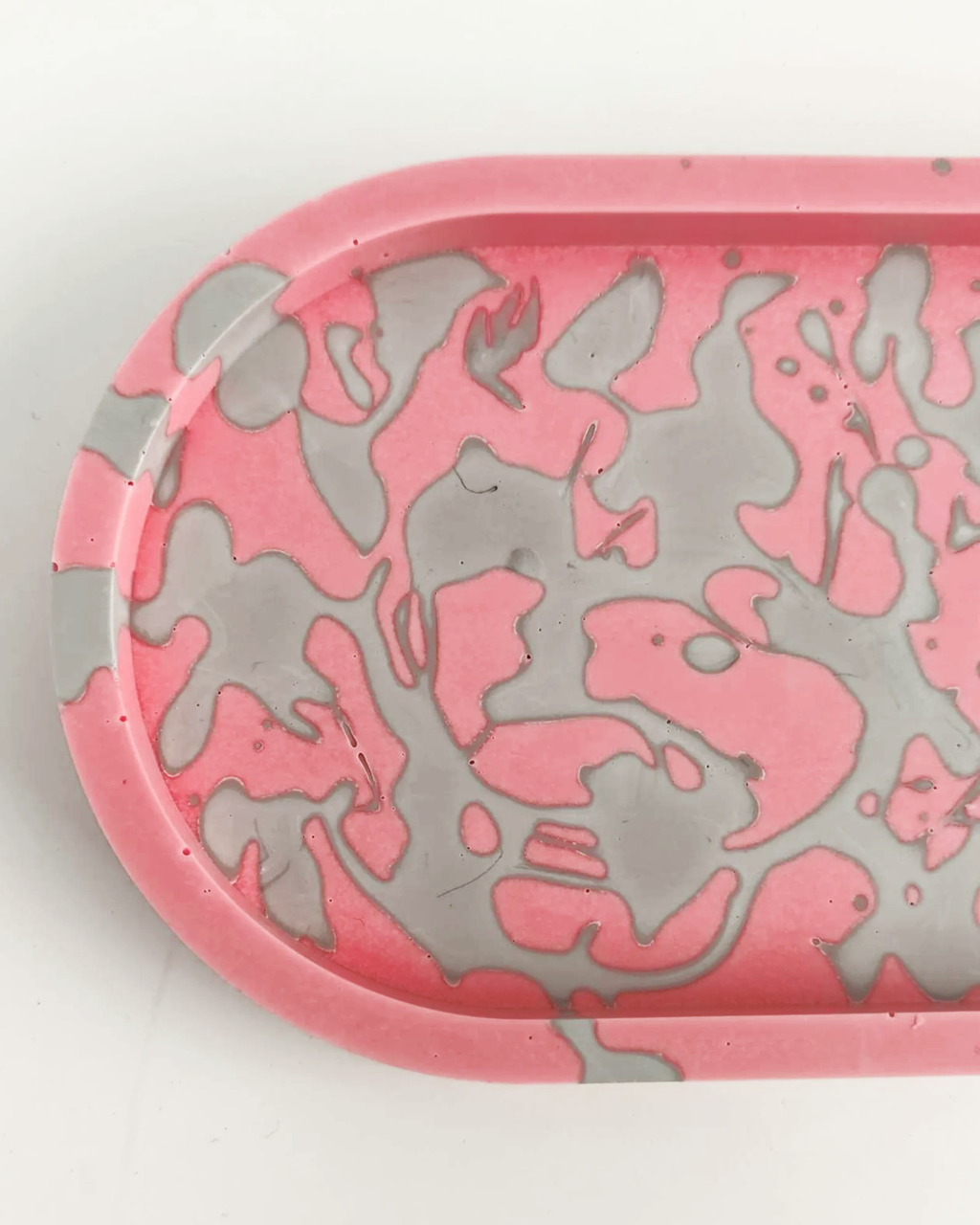 Plateau "Fluid Art" en Béton - Collection Vibrante